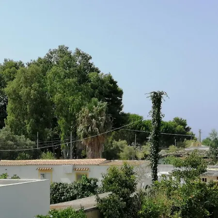 Monolocale Azhar Beach, Lido Fiori Apartment *