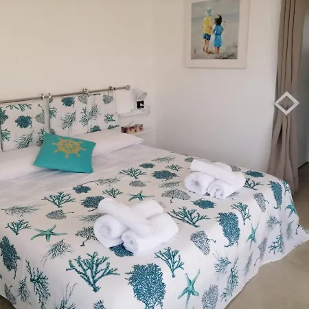 아파트 Monolocale Azhar Beach, Lido Fiori 멘피